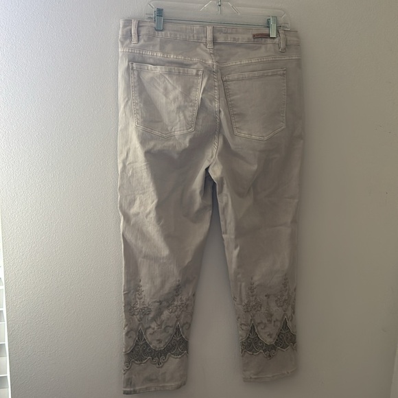 Soft Surroundings Sz 14 light tan embroidered lace detailing stretch pants - Picture 3 of 9